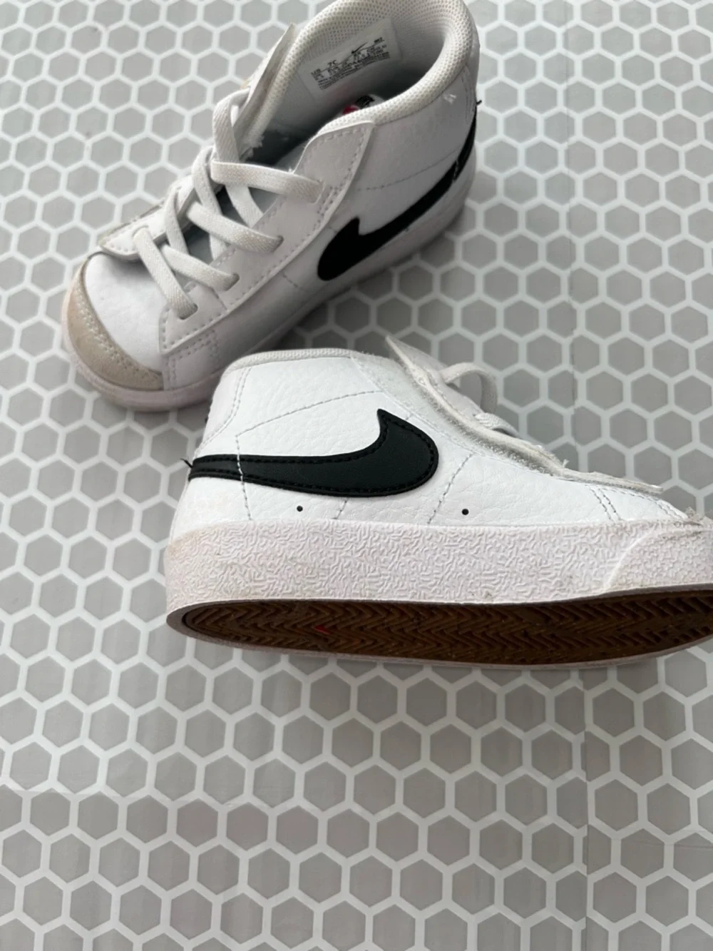 Nike Kids White and Black High-Top Sneakers. Size 7C